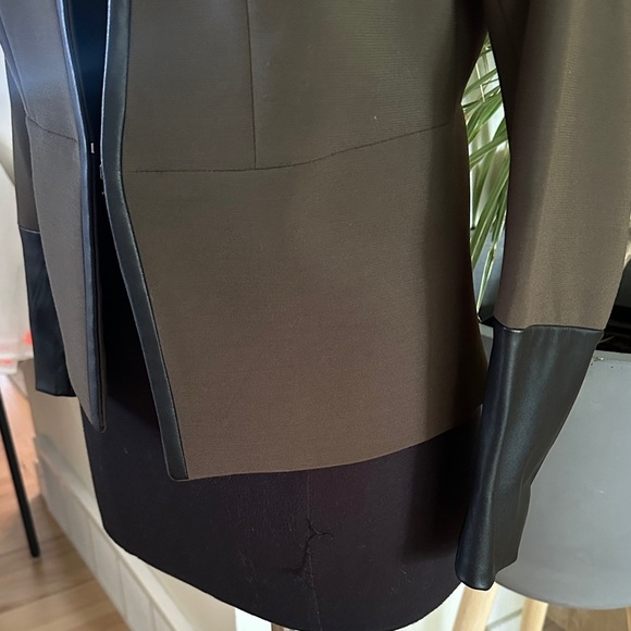 H&M Army Green Blazer with Faux Leather Black Trim detailing Size 12 - Picture 4 of 8